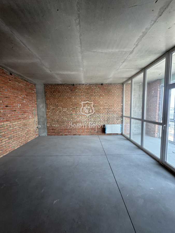 Продажа 2-комнатной квартиры 93.7 м², Набережно-Крещатицкая ул., 21