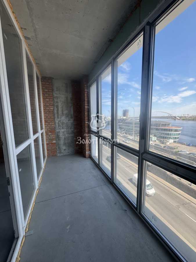 Продажа 2-комнатной квартиры 93.7 м², Набережно-Крещатицкая ул., 21