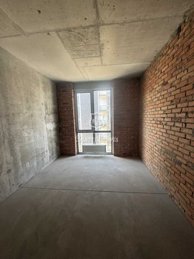 Продажа 2-комнатной квартиры 93.7 м², Набережно-Крещатицкая ул., 21