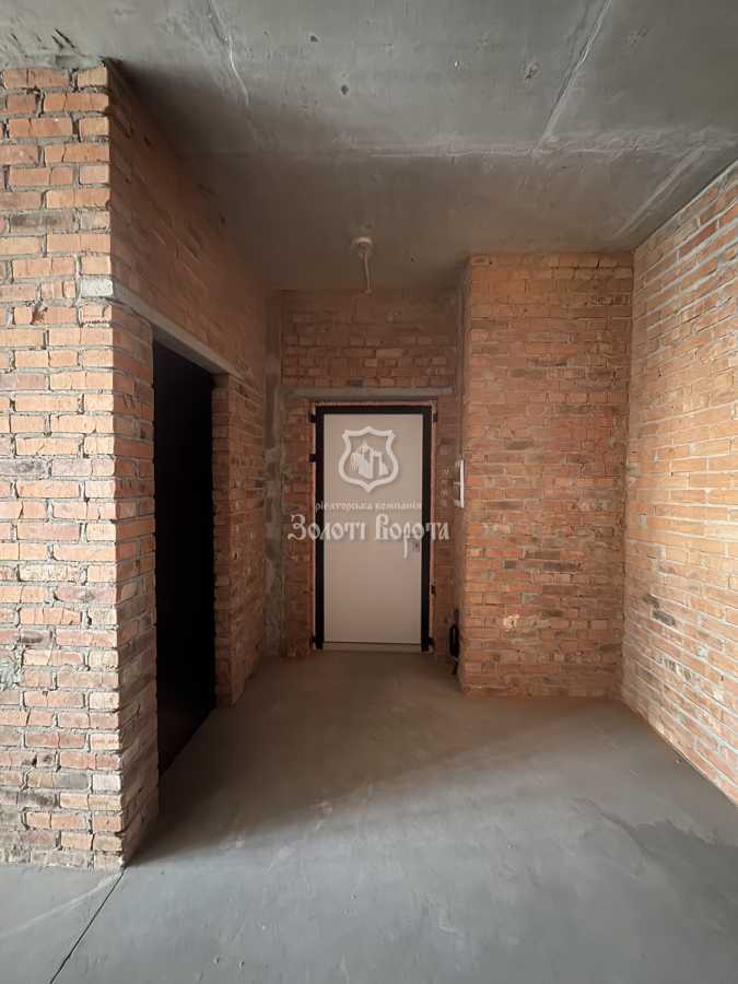 Продажа 2-комнатной квартиры 93.7 м², Набережно-Крещатицкая ул., 21