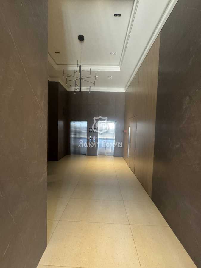 Продажа 2-комнатной квартиры 93.7 м², Набережно-Крещатицкая ул., 21