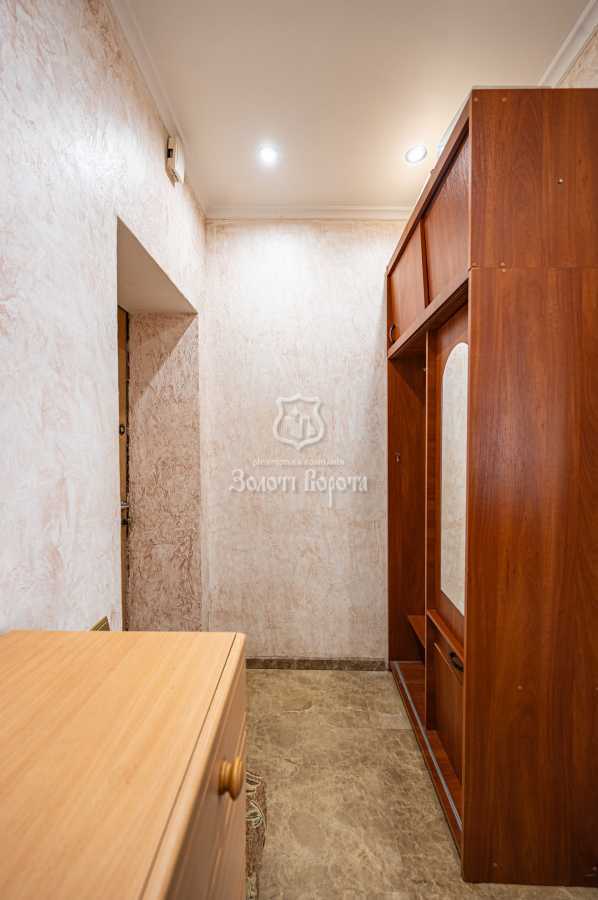 Продаж 2-кімнатної квартири 35.6 м², Осиповського вул., 27