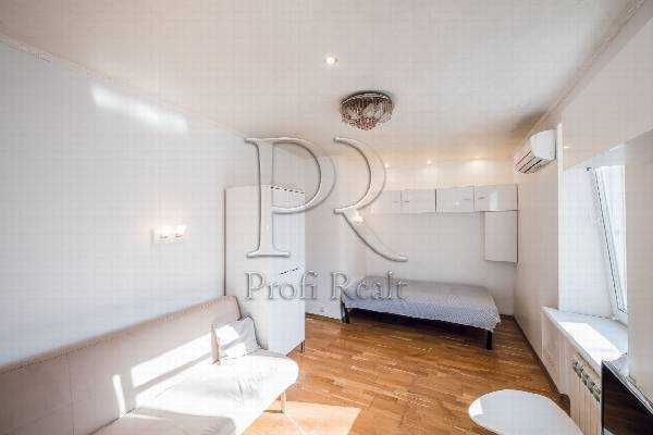 Продажа 1-комнатной квартиры 32 м², Уманская ул., 27