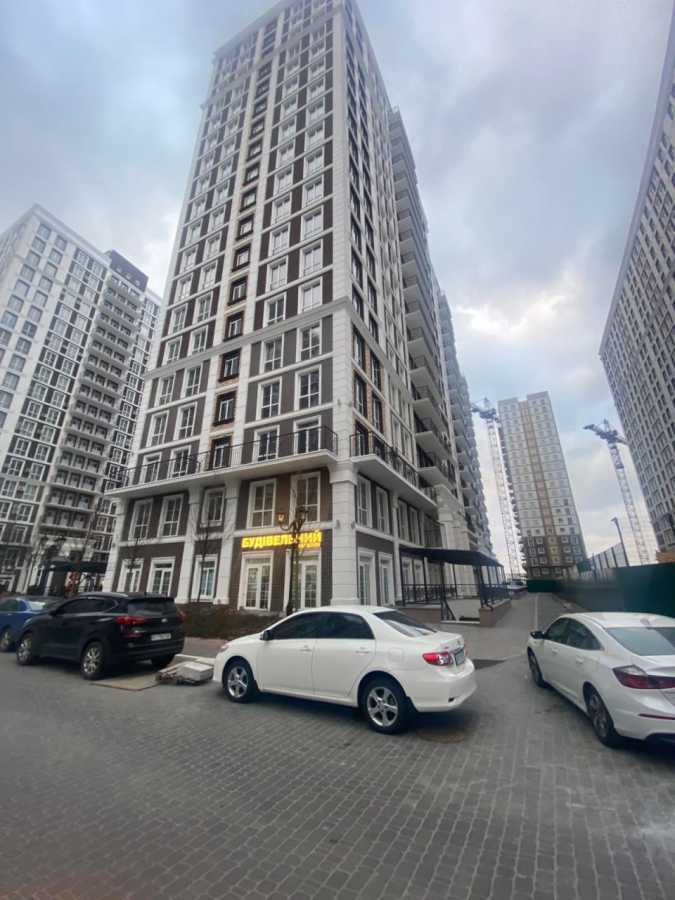 Продаж приміщення вільного призначення 40 м², Михайла Максимовича вул., 26В