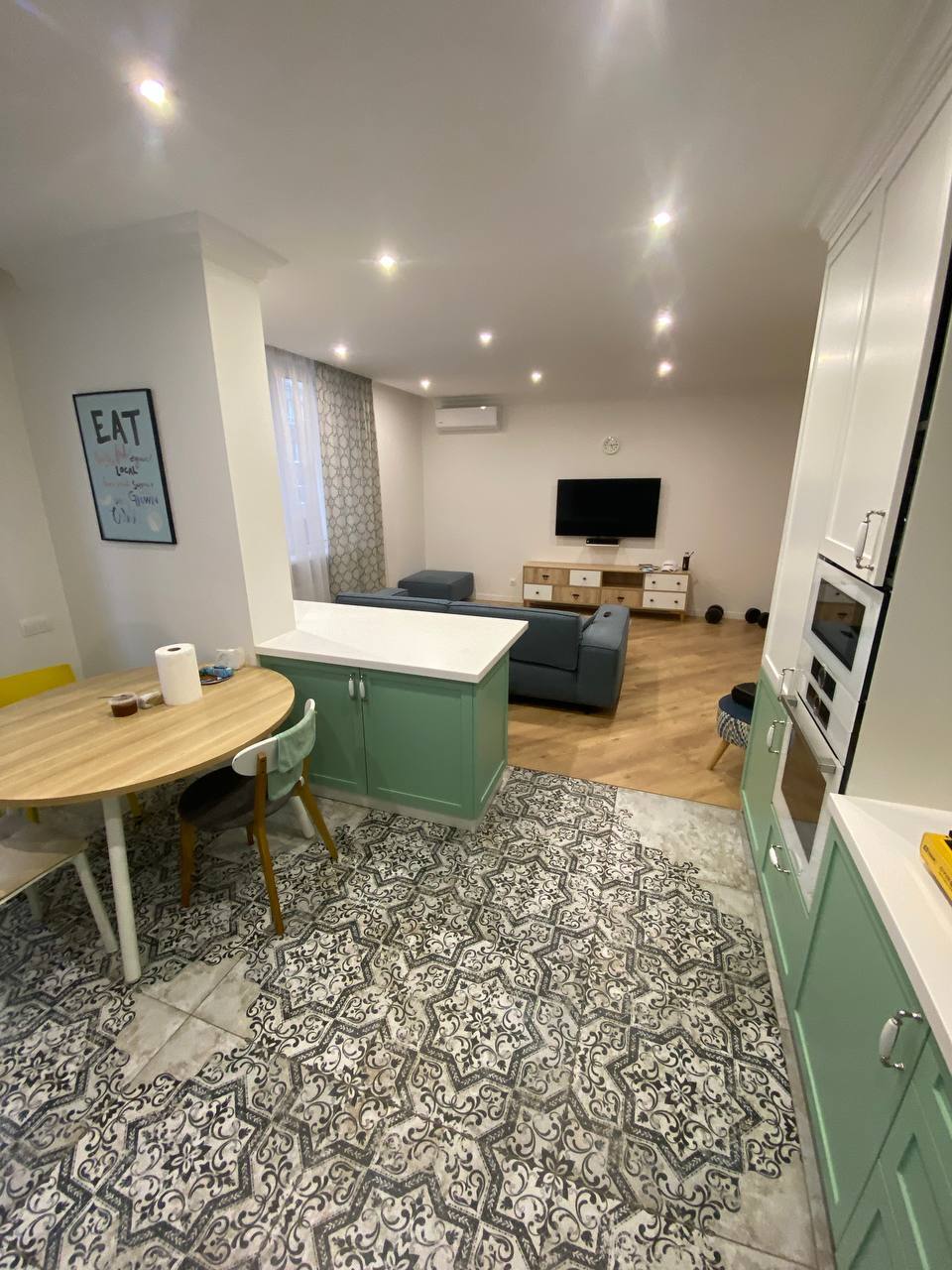 Оренда 3-кімнатної квартири 140 м², Ломоносова вул., 48