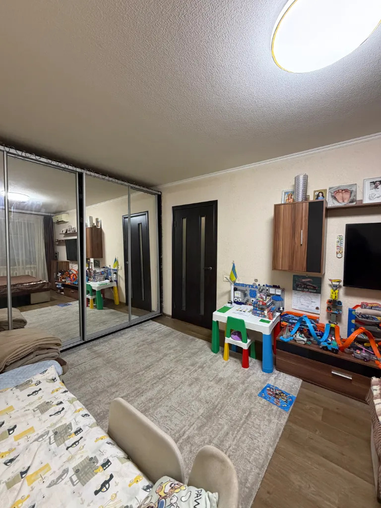 Продажа 1-комнатной квартиры 33.3 м², Слобожанский просп., 73