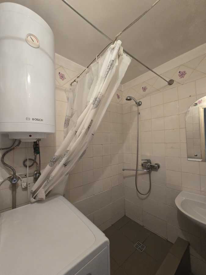 Продаж 2-кімнатної квартири 60 м², Миколи Ушакова вул., 12