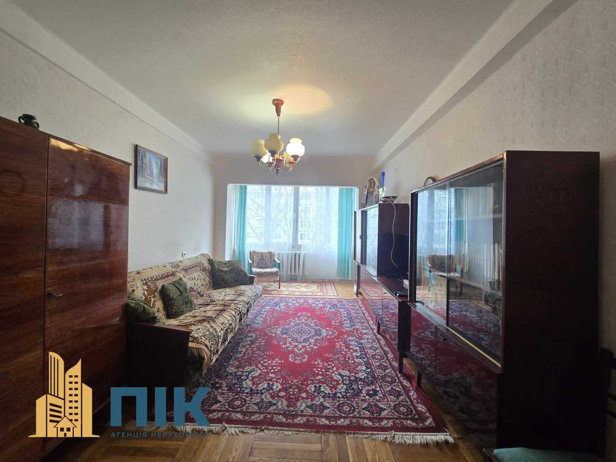 Продаж 2-кімнатної квартири 60 м², Миколи Ушакова вул., 12