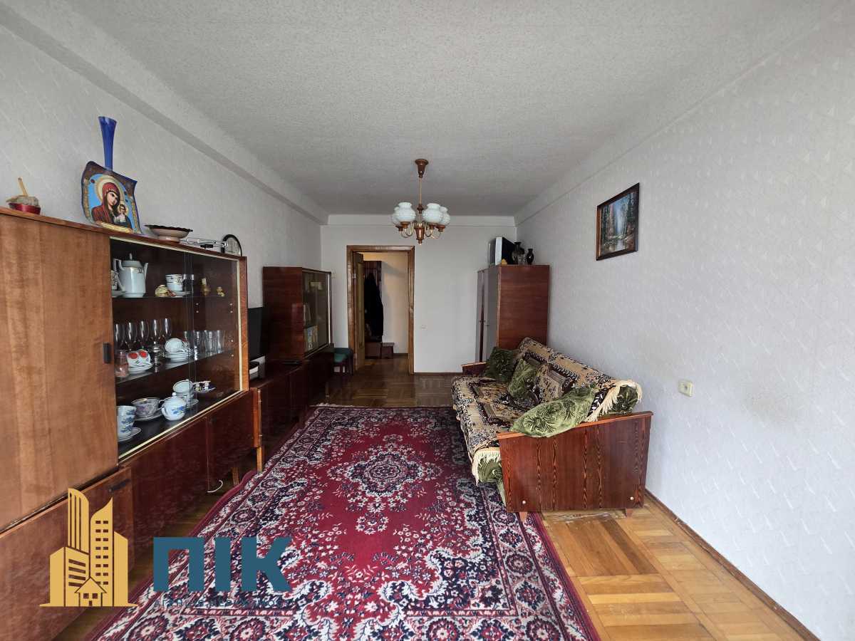 Продаж 2-кімнатної квартири 60 м², Миколи Ушакова вул., 12
