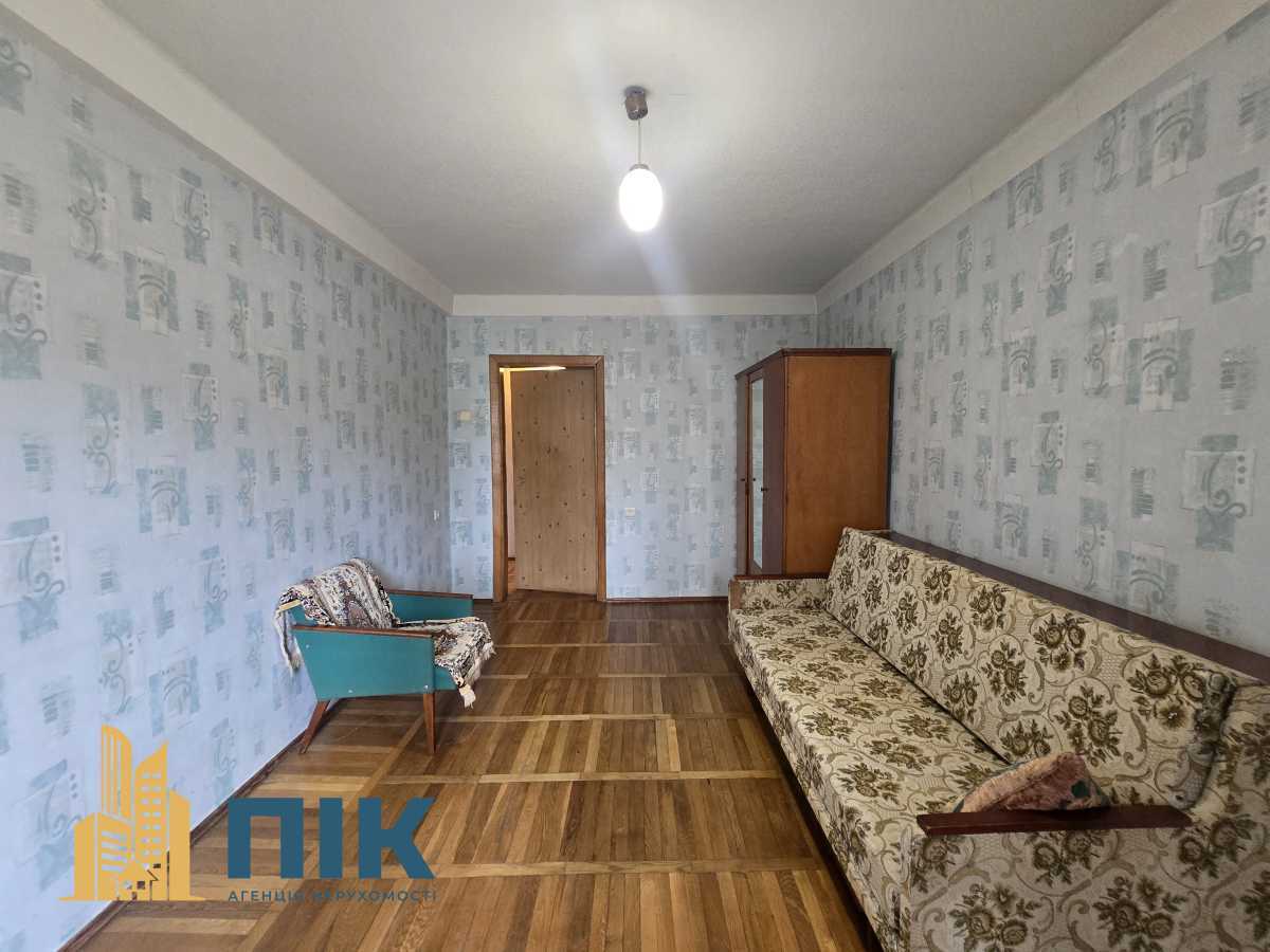 Продаж 2-кімнатної квартири 60 м², Миколи Ушакова вул., 12