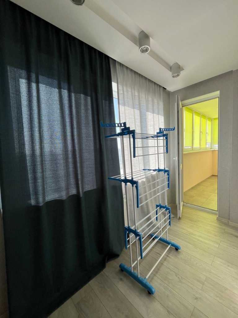 Оренда 3-кімнатної квартири 95 м², Перова бул., 10А