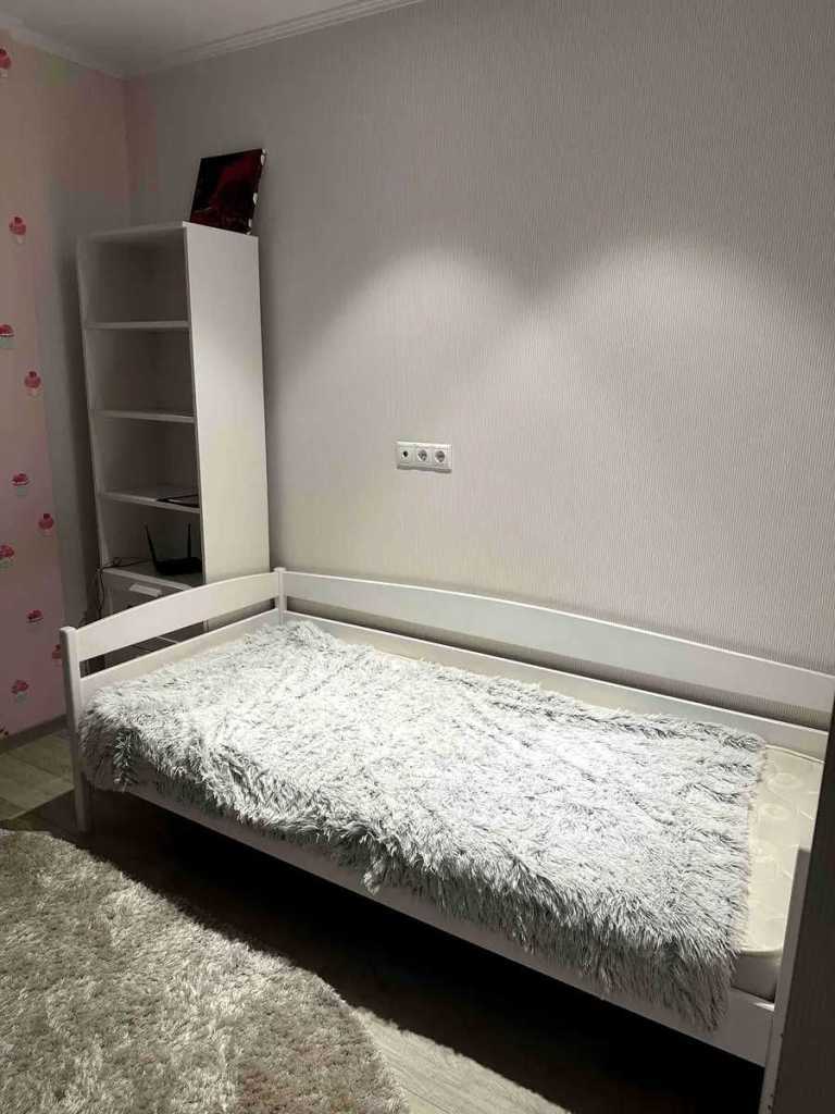 Оренда 3-кімнатної квартири 95 м², Перова бул., 10А