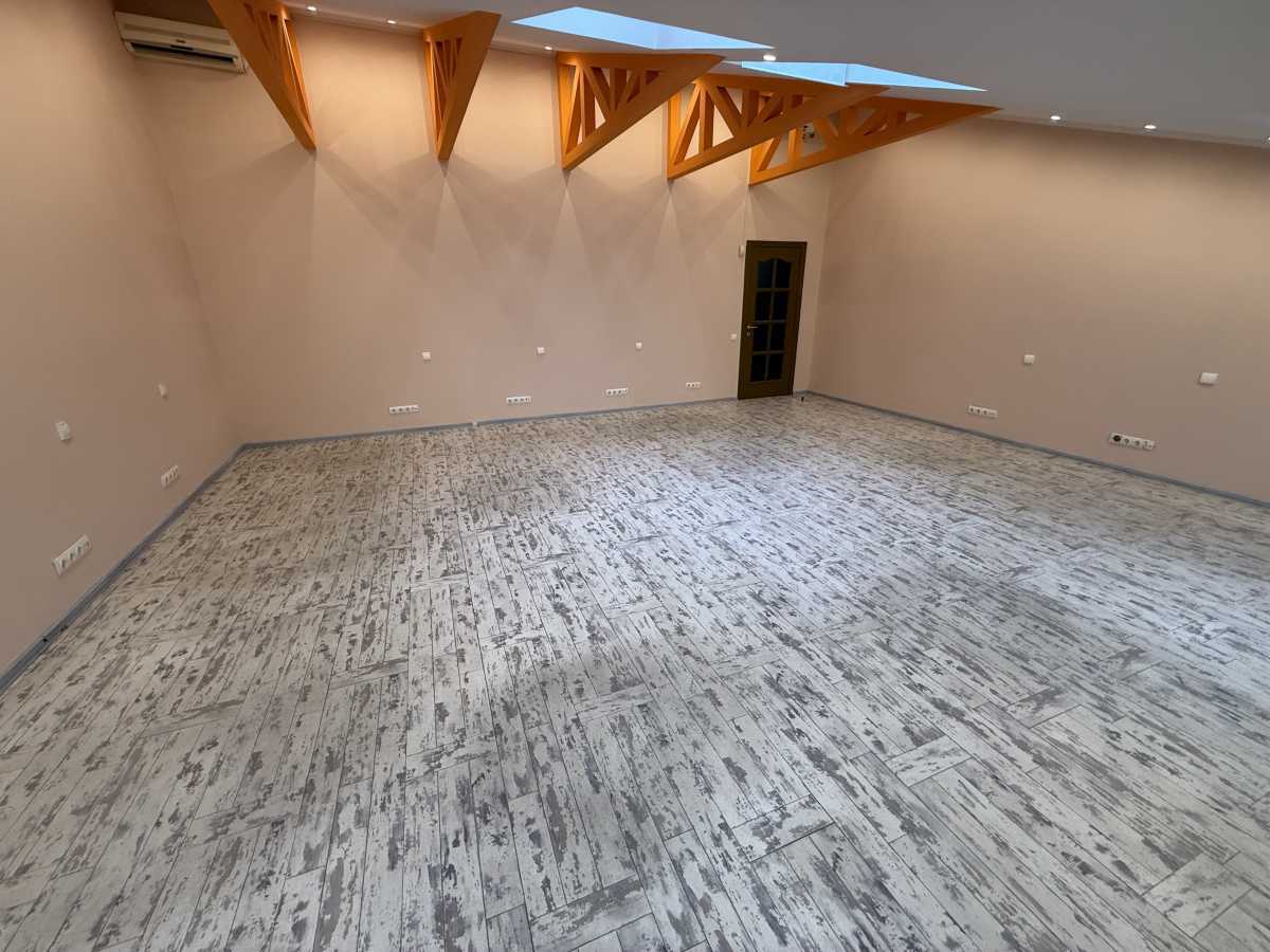 Аренда офиса 197 м², Трехсвятительская ул., 13