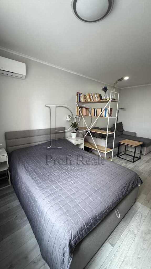 Продажа 1-комнатной квартиры 42 м², Ломоносова ул., 36В