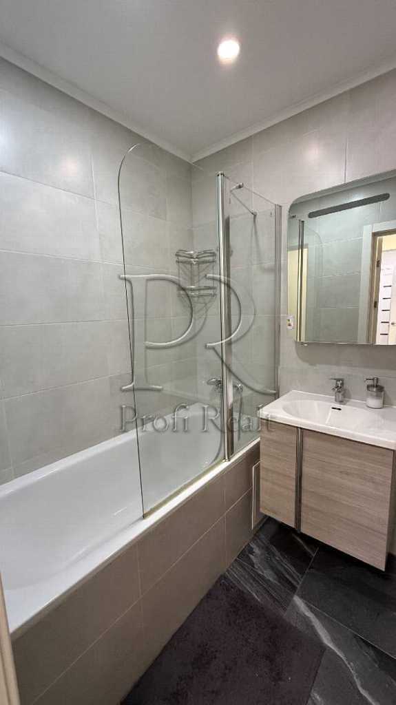 Продажа 1-комнатной квартиры 42 м², Ломоносова ул., 36В