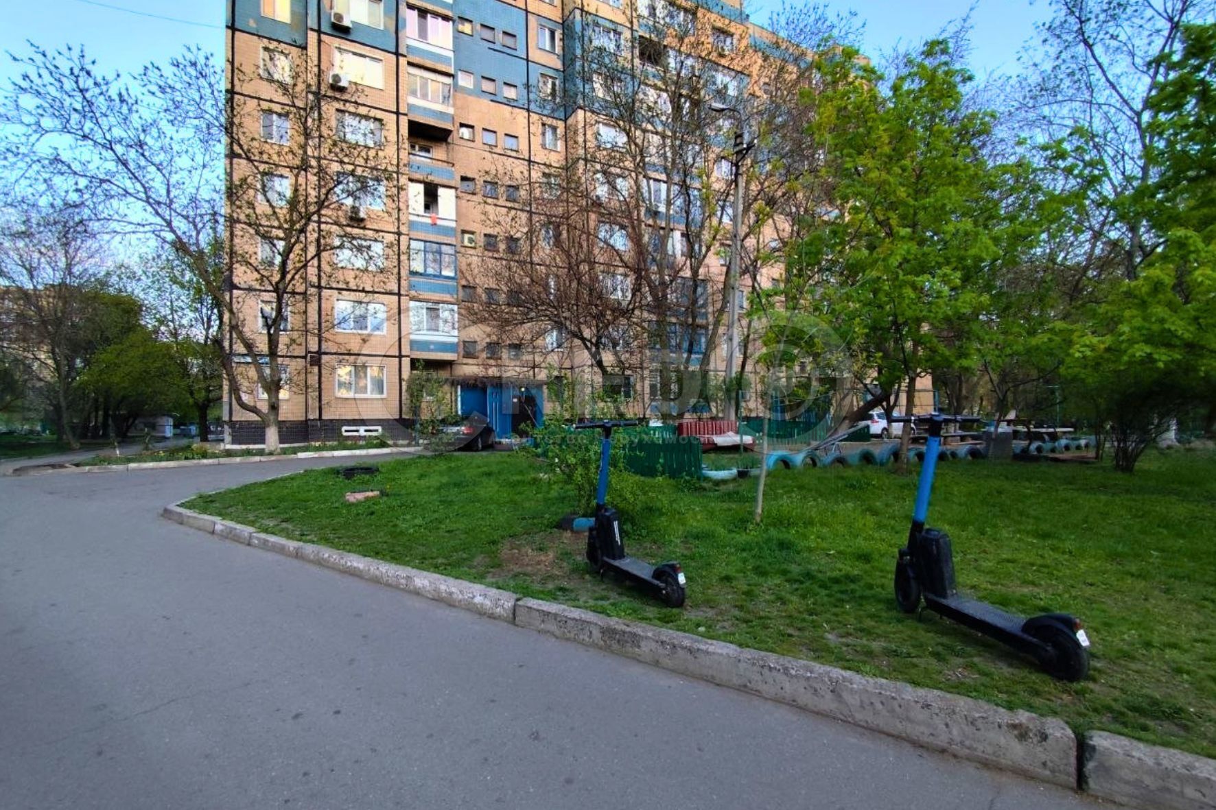 Продажа 1-комнатной квартиры 36.3 м², Горняцкий мкрн ул.
