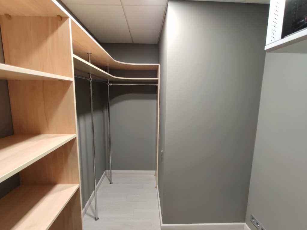 Продаж офісу 126 м², Жилянська вул., 59