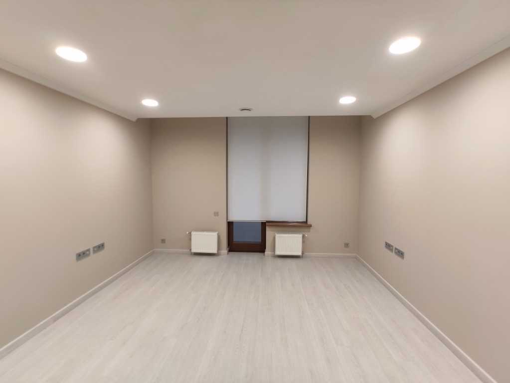 Продаж офісу 126 м², Жилянська вул., 59