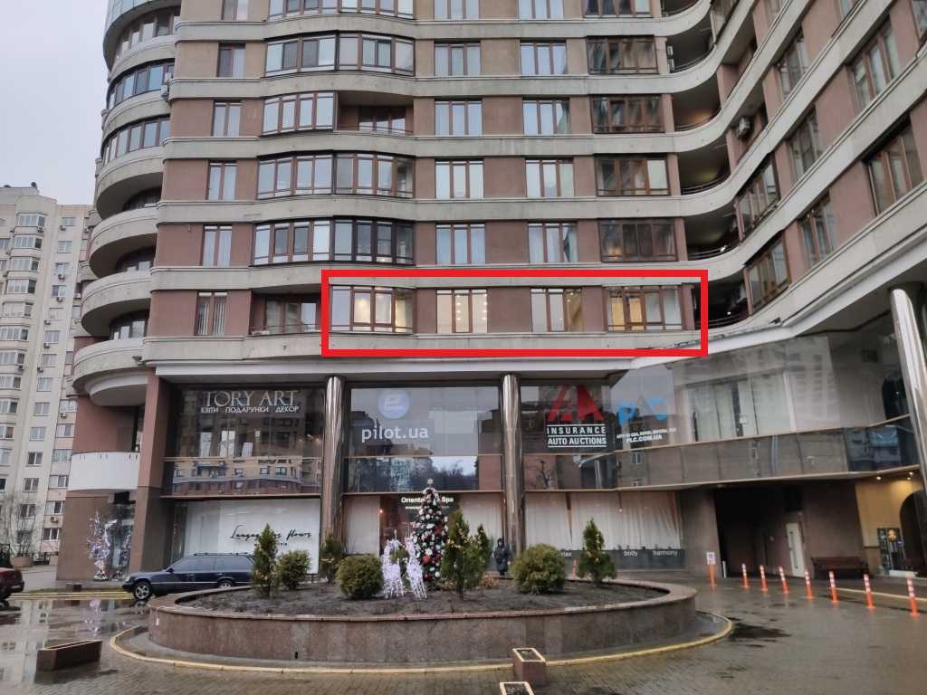 Продаж офісу 126 м², Жилянська вул., 59