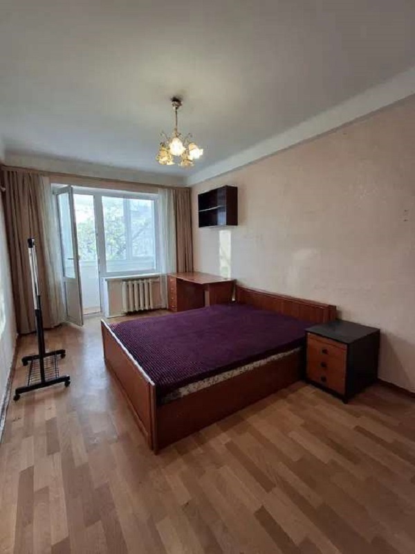 Оренда 1-кімнатної квартири 32 м², Червоноткацька вул., 22А