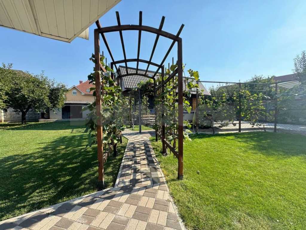 Продаж 4-кімнатної квартири 200 м², Печерська, 54