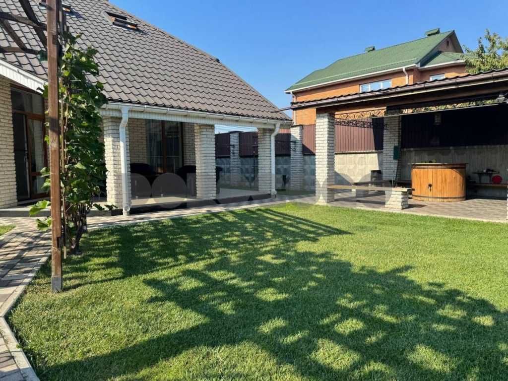 Продаж 4-кімнатної квартири 200 м², Печерська, 54