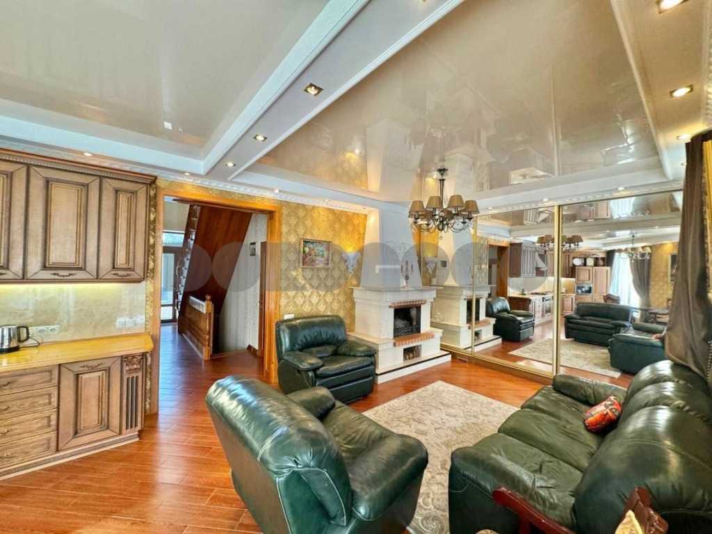 Продаж 4-кімнатної квартири 200 м², Печерська, 54