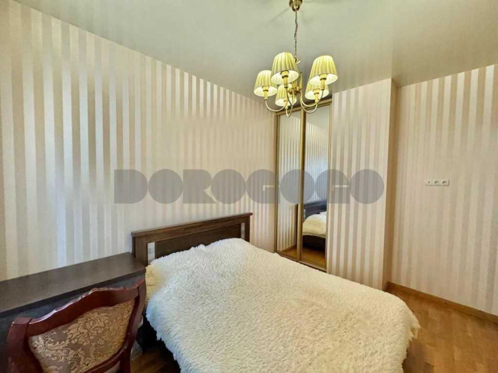 Продаж 4-кімнатної квартири 200 м², Печерська, 54