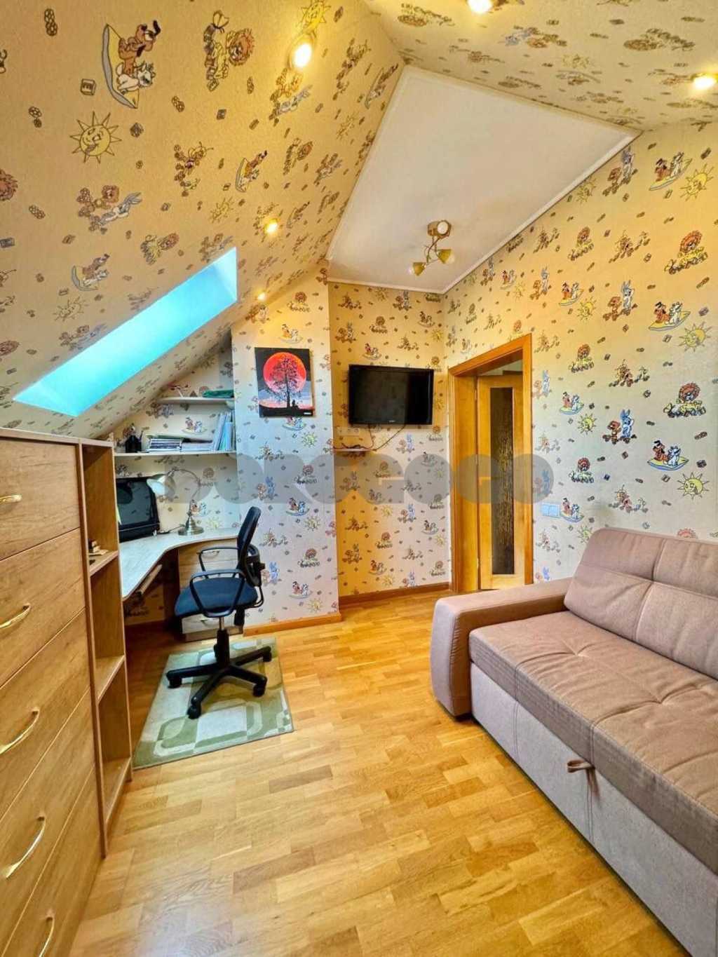 Продаж 4-кімнатної квартири 200 м², Печерська, 54