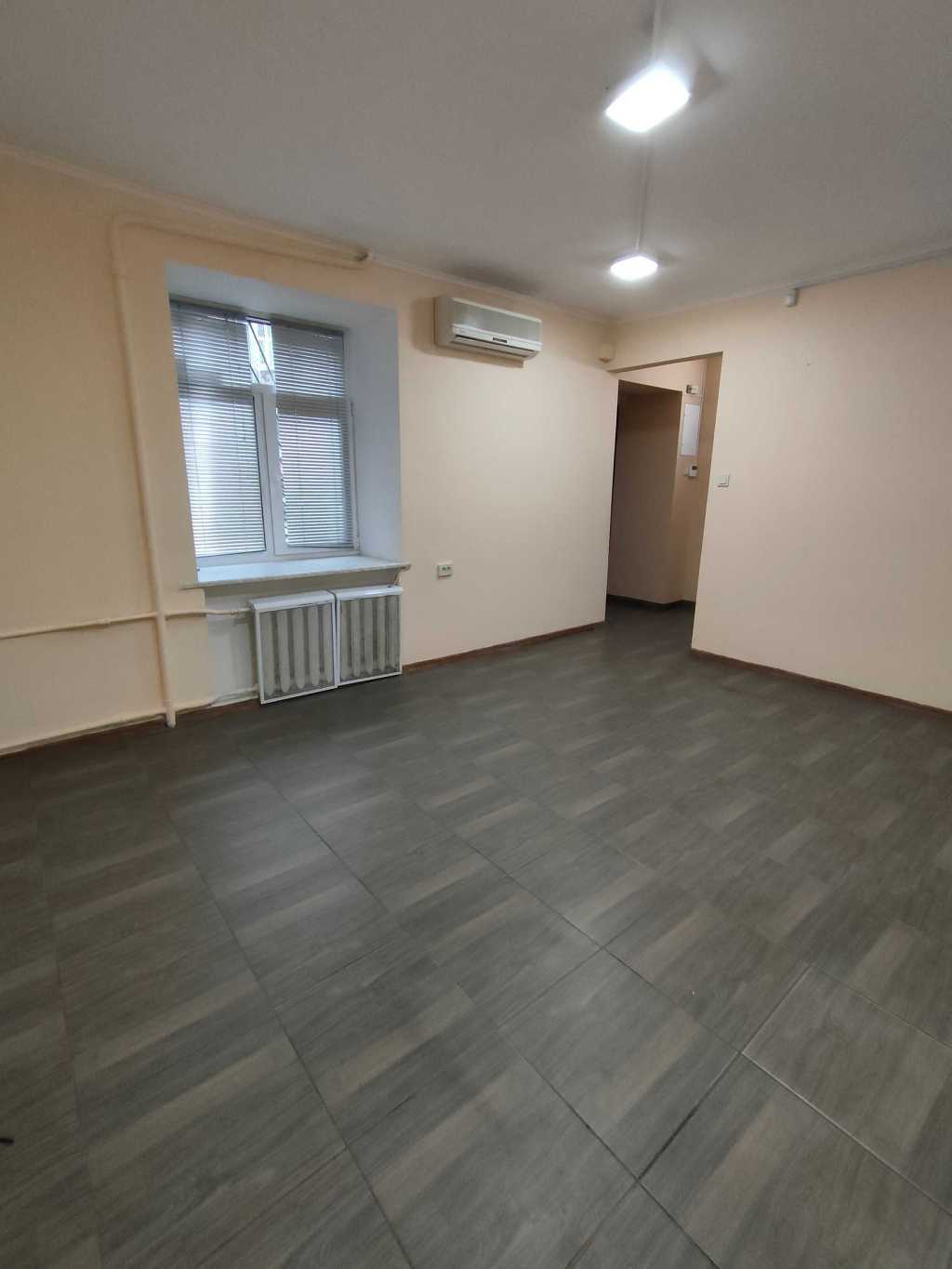 Оренда офісу 36 м², Прорізна вул., 3