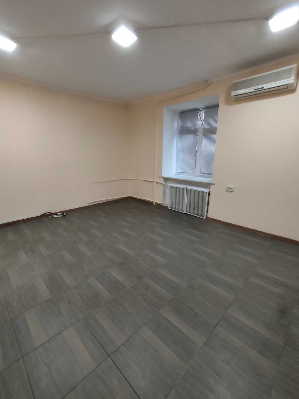 Оренда офісу 36 м², Прорізна вул., 3