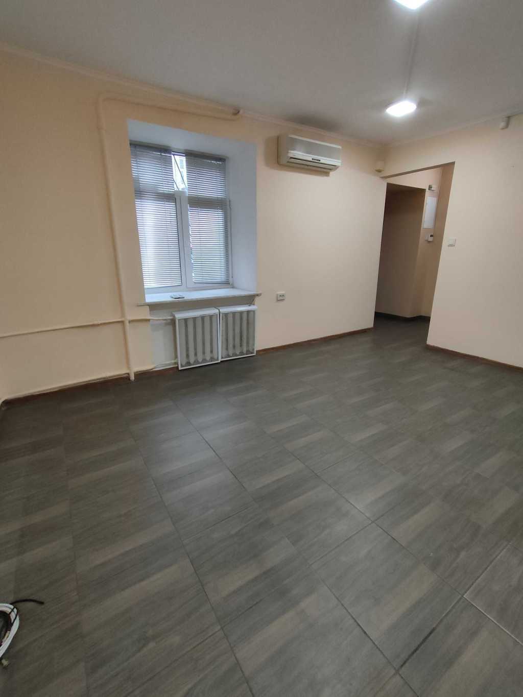 Оренда офісу 36 м², Прорізна вул., 3