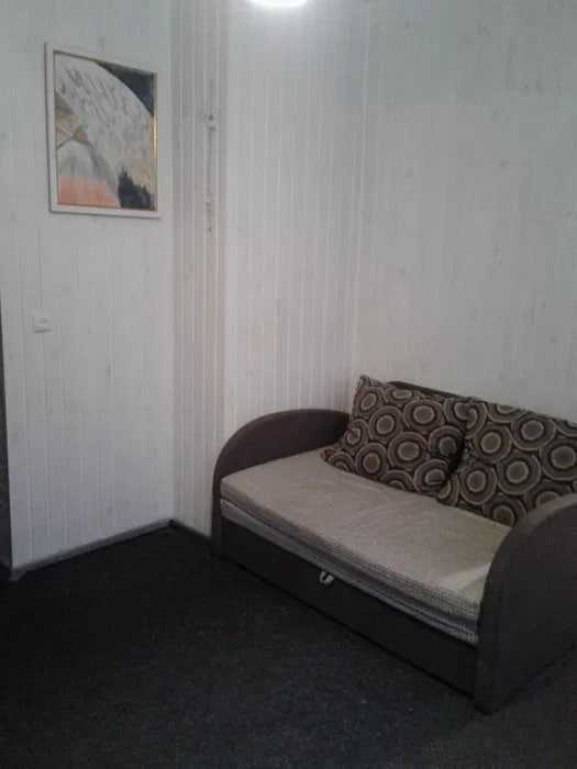 Продаж 2-кімнатної квартири 32 м², Книжный пров.