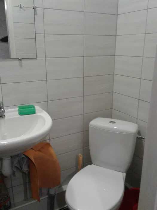 Продаж 2-кімнатної квартири 32 м², Книжный пров.