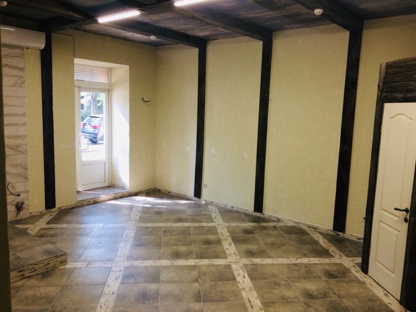 Аренда торгового помещения 35 м², Нежинская ул.