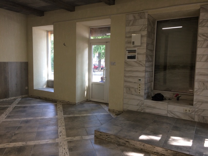 Аренда торгового помещения 35 м², Нежинская ул.