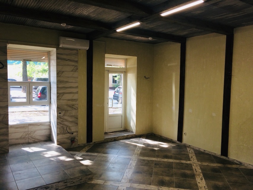 Аренда торгового помещения 35 м², Нежинская ул.