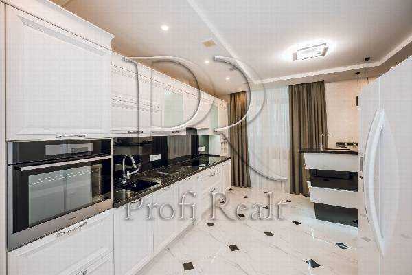 Продажа 3-комнатной квартиры 92 м², Воскресенская ул., 16Б