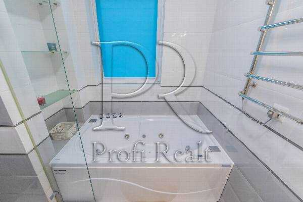 Продажа 3-комнатной квартиры 92 м², Воскресенская ул., 16Б