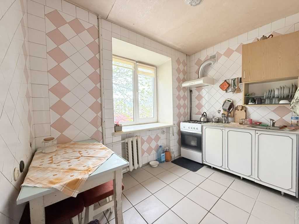 Продажа 3-комнатной квартиры 58 м², Новаторов ул., 4