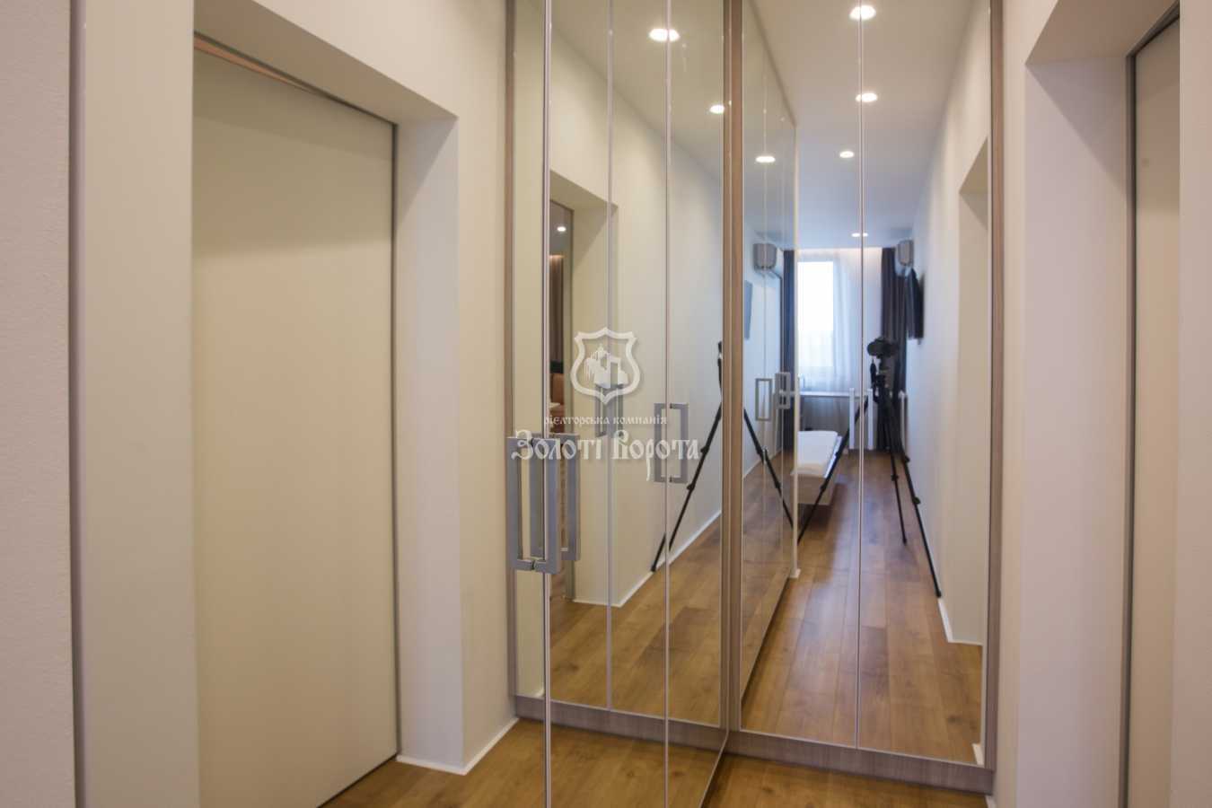 Продаж 1-кімнатної квартири 48 м², Володимира Антоновича вул., 74