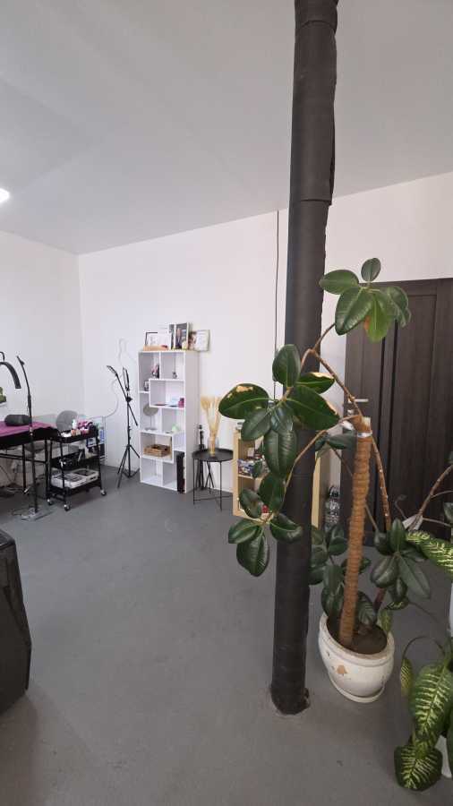 Продаж приміщення вільного призначення 48 м², Михайла Величка вул., 24А