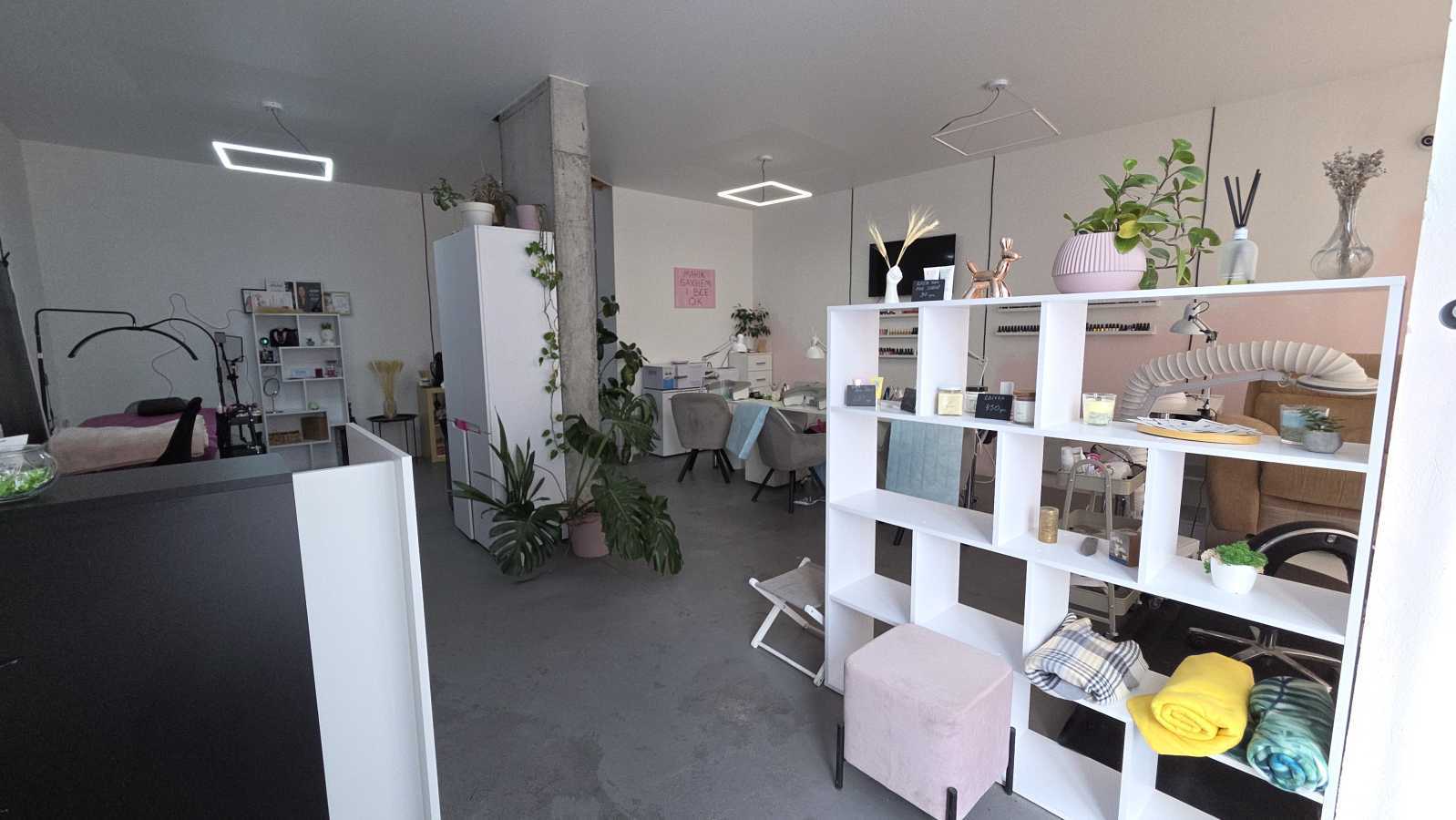 Продаж приміщення вільного призначення 48 м², Михайла Величка вул., 24А