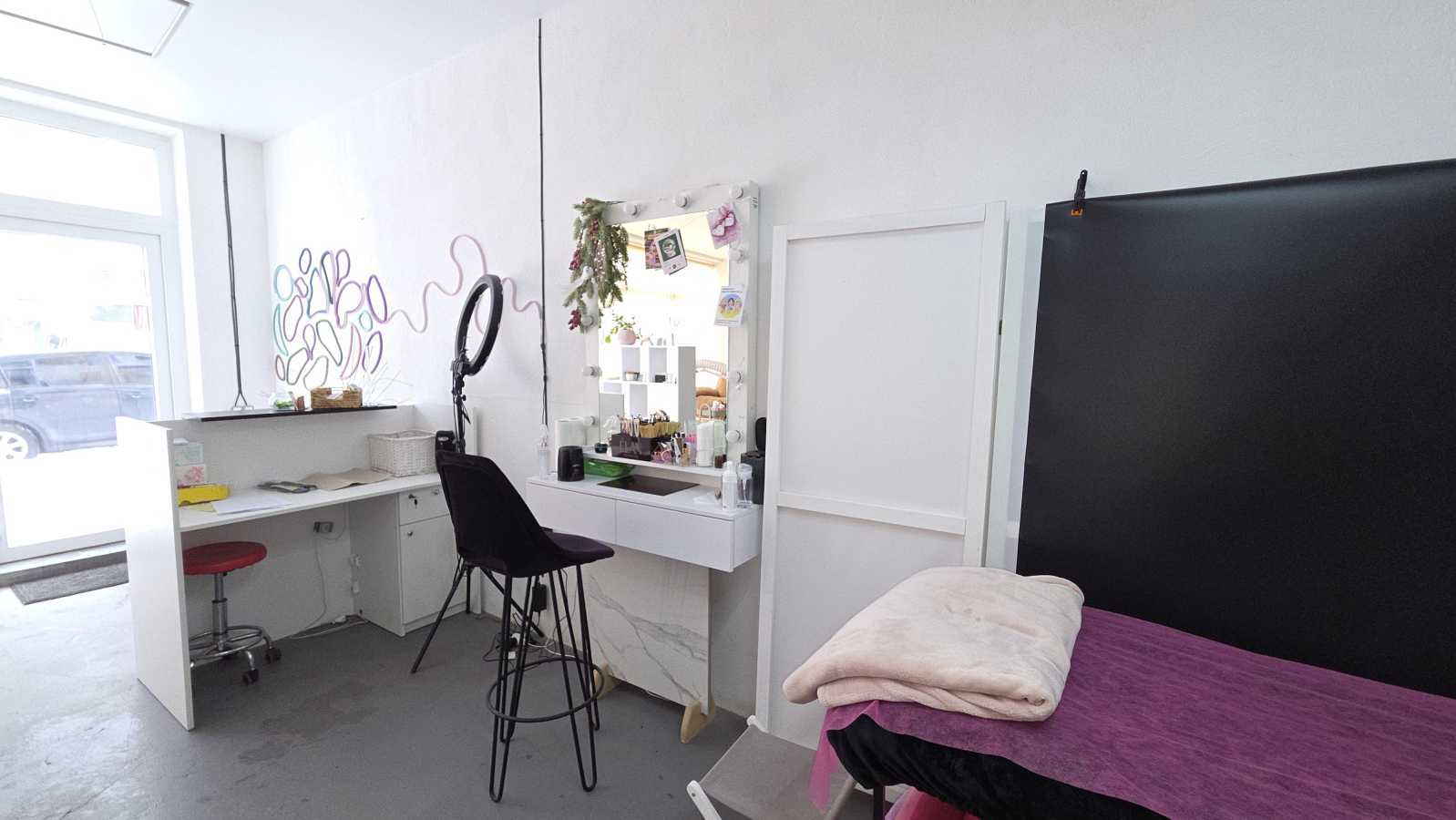 Продаж приміщення вільного призначення 48 м², Михайла Величка вул., 24А