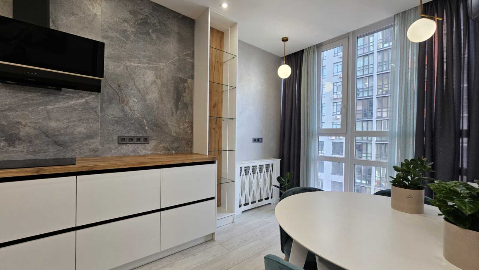 Продаж 1-кімнатної квартири 45 м², Миколи Гулака вул., 4