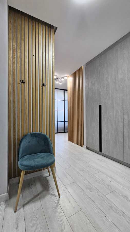 Продаж 1-кімнатної квартири 45 м², Миколи Гулака вул., 4