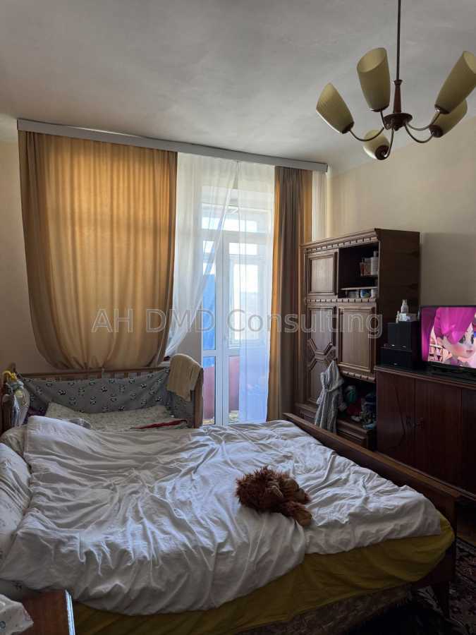 Продаж 3-кімнатної квартири 90.6 м², Голосіївський просп., 102/1
