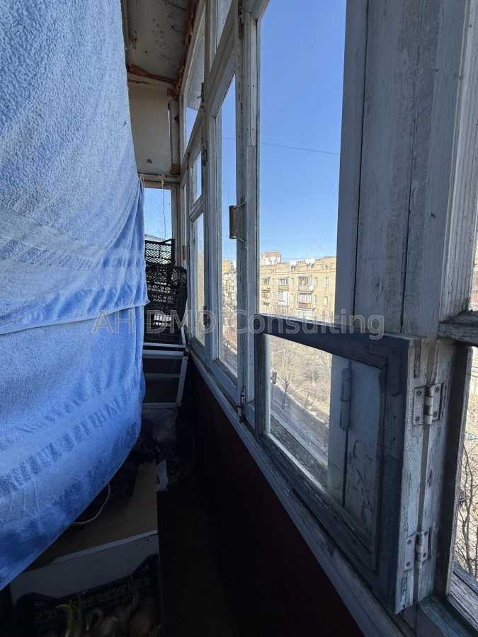 Продаж 3-кімнатної квартири 90.6 м², Голосіївський просп., 102/1