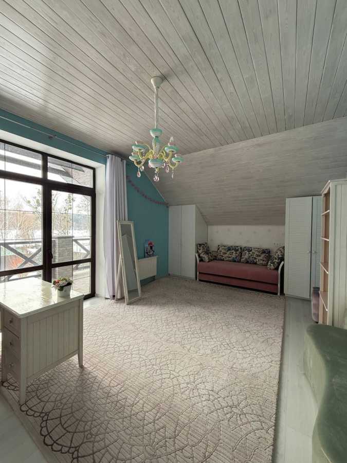 Аренда дома 360 м², Озерна