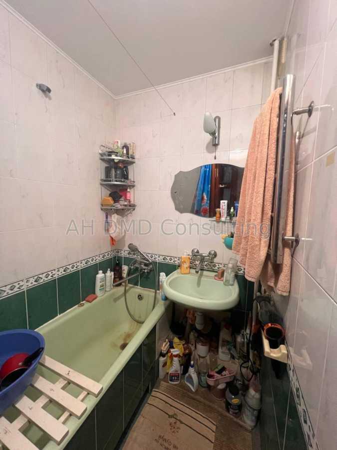 Продажа 4-комнатной квартиры 79 м², Анатолия Соловьяненко ул., 2/6